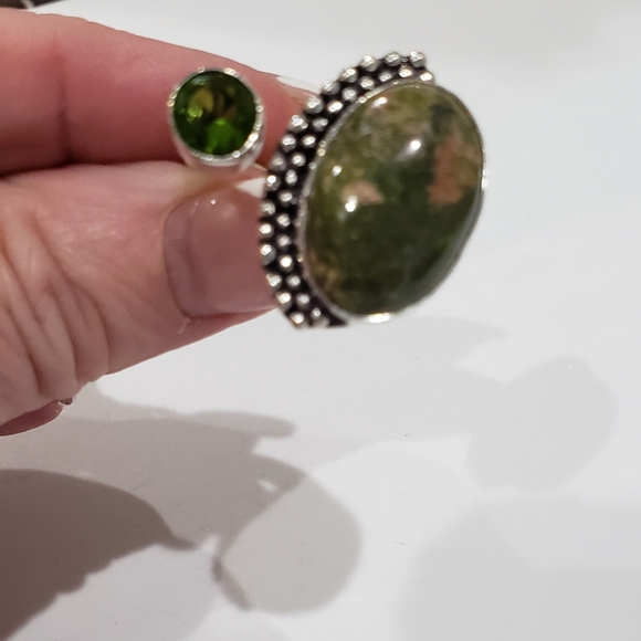 Beautiful, Handmade Unique Unakite Peridot Gem 925 Ring - Picture 2 of 15